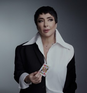 Лолита Лолита