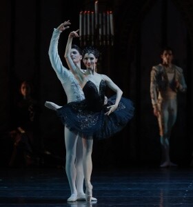 Лебединое озеро. Театр балета им. Л.Якобсона Лебединое озеро. Театр балета им. Л.Якобсона